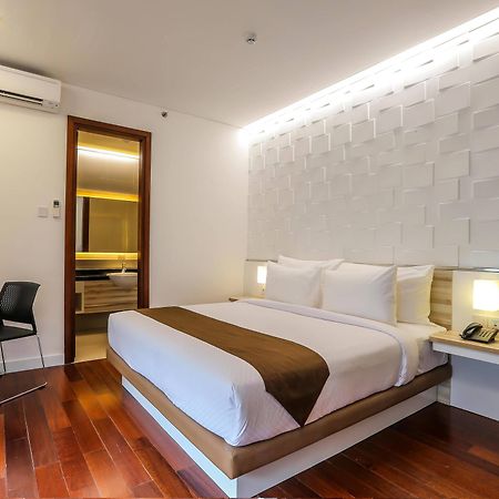 Alimar Hotel Malang Esterno foto