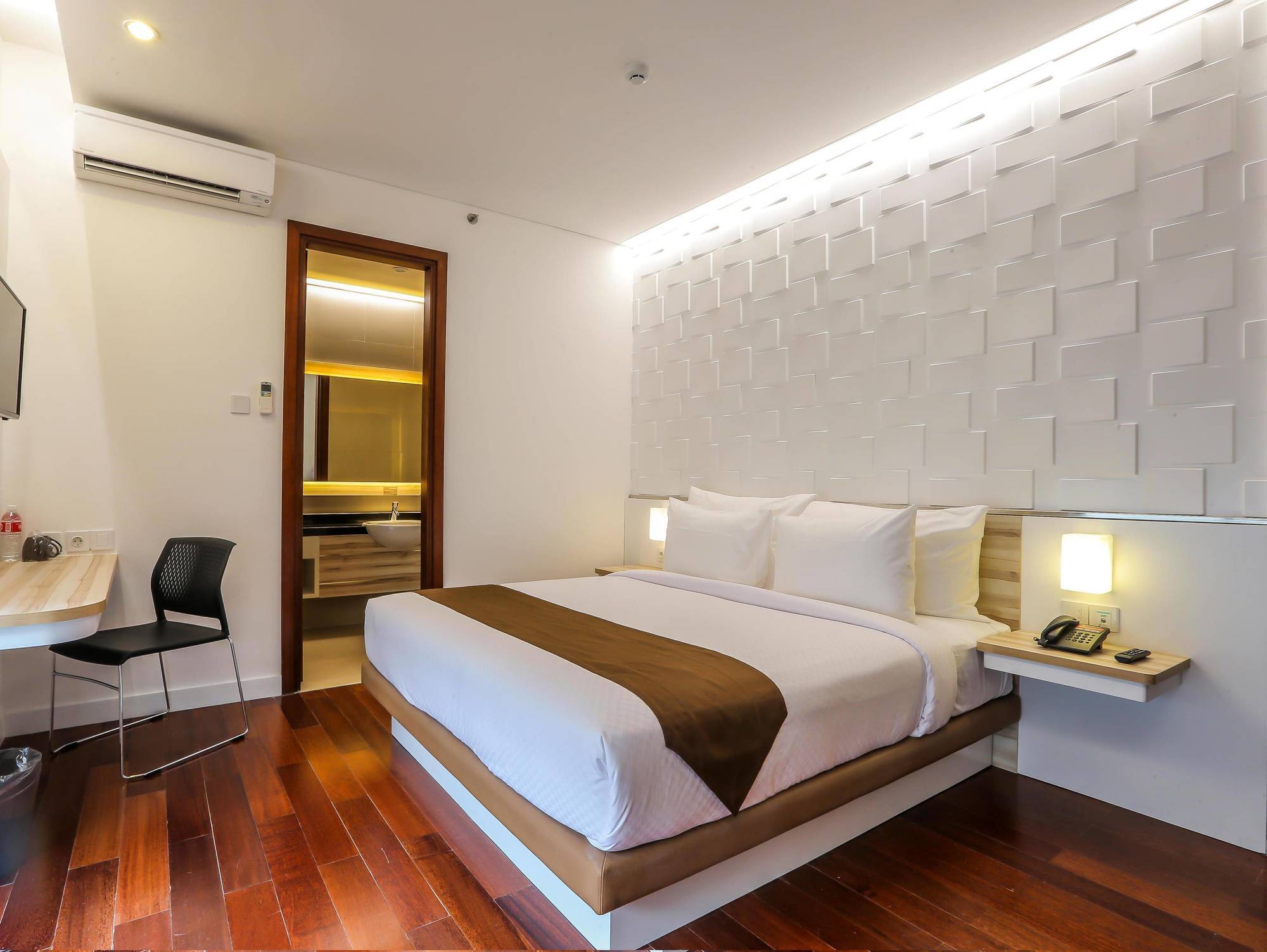 Alimar Hotel Malang Esterno foto