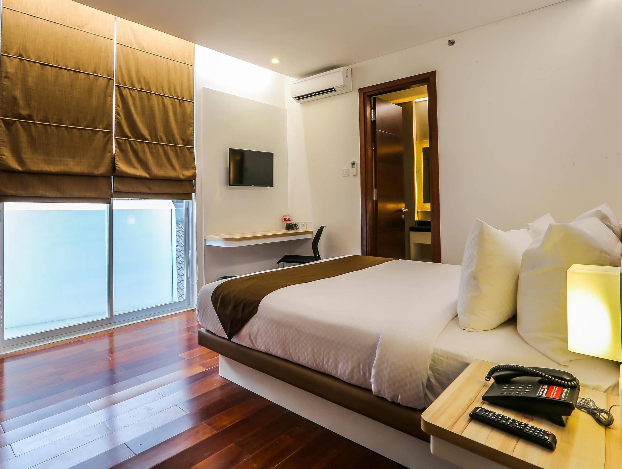 Alimar Hotel Malang Esterno foto