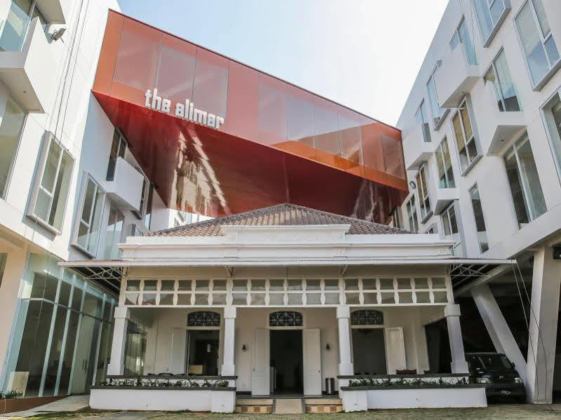 Alimar Hotel Malang Esterno foto